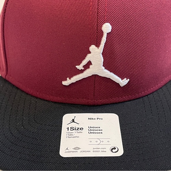 NWT Jordan Pro Jumpman Snapback Hat Mens Cherrywood Red Black - Picture 4 of 12